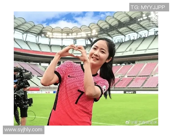 足球女神魅力展现 球星图集中的帅气与优雅结合 足球女神魅力展现 球星图集中的帅气与优雅结合